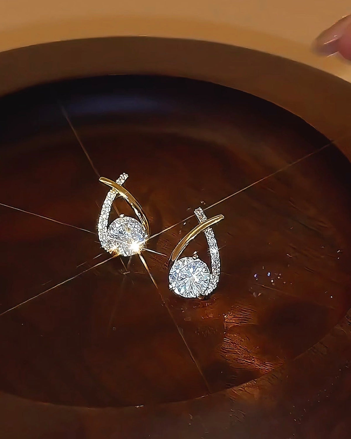 Lunelle – Elegant Crystal Earrings