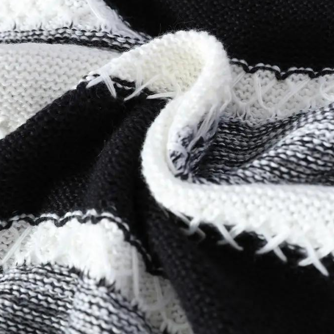 Ellis Crew Neck Sweater | belevite