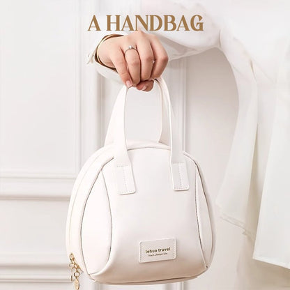 CosmoCarry – Multi-Compartment Makeup Bag