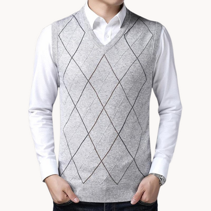 Jude Sweater Vest | Belevite