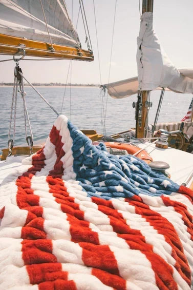 PatriotWrap - American Flag Fleece Blanket