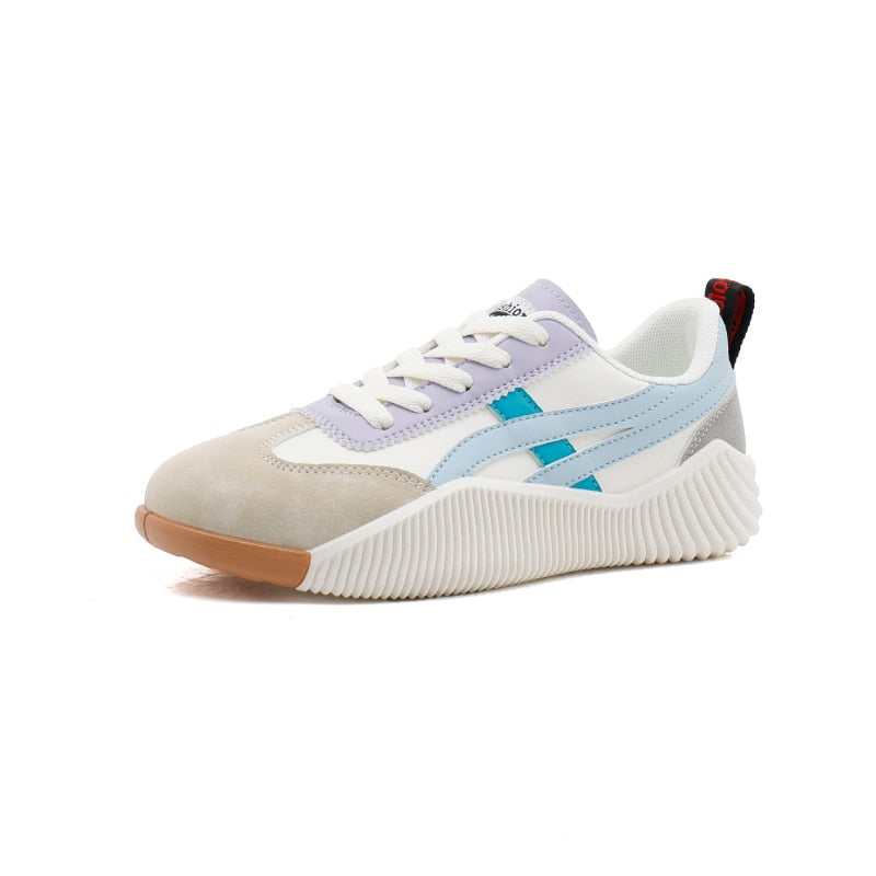 Andria Ultra comfortable sneakers | belevite