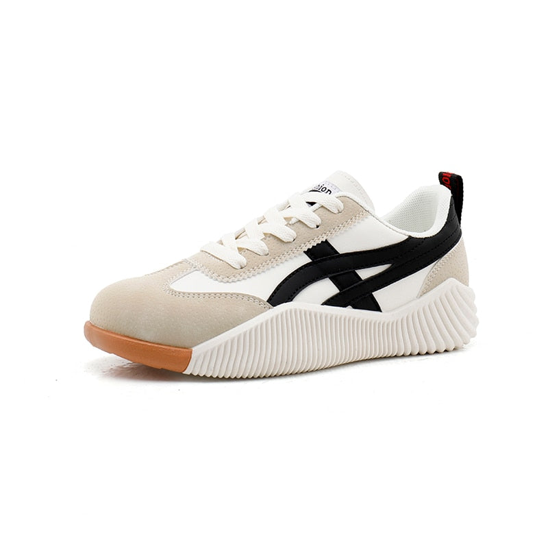 Andria Ultra comfortable sneakers | belevite