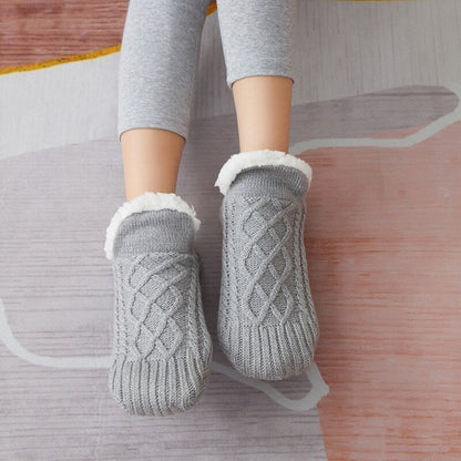 WarmEase – Indoor Non Slip Thermal Socks