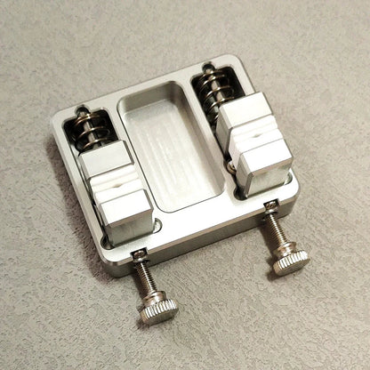 CircuitHold – Heavy Duty Soldering Clamp